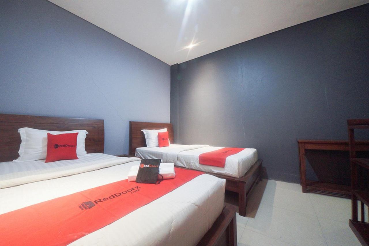 Reddoorz Syariah Near Suzuya Mall Banda Aceh 2 Geutieue Exterior photo